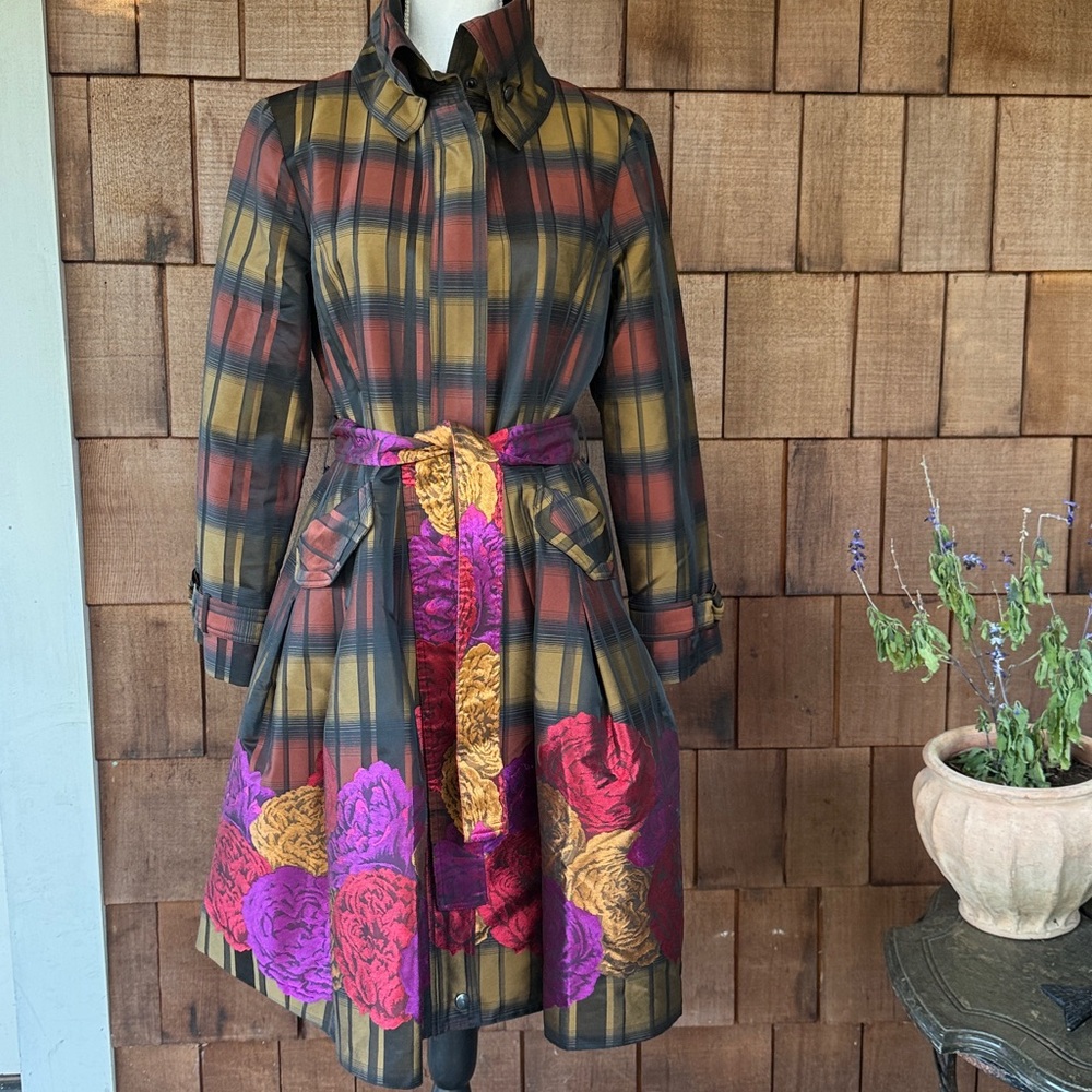 Samuel Dong Classic Bubble Dress Trench Coat in Plaid Floral Brocade Small - Picture 4 of 11
